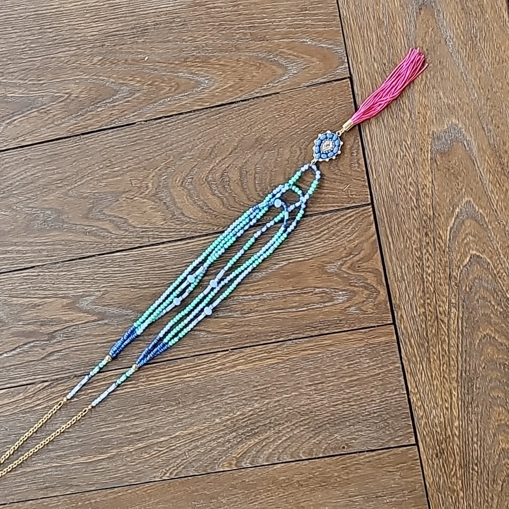 Long bead necklace